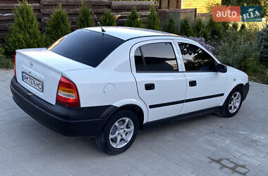 Седан Opel Astra 2000 в  фото 21 Седан Opel Astra 2000 в