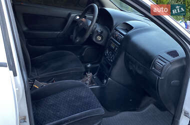 Седан Opel Astra 2000 в  фото 30 Седан Opel Astra 2000 в