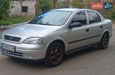Седан Opel Astra 2005 в Первомайске