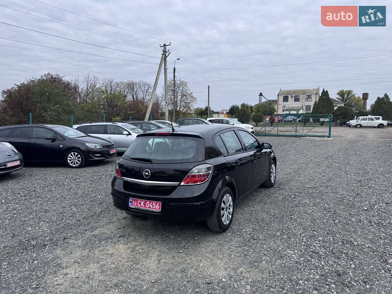 Хэтчбек Opel Astra 2009 в Звенигородке