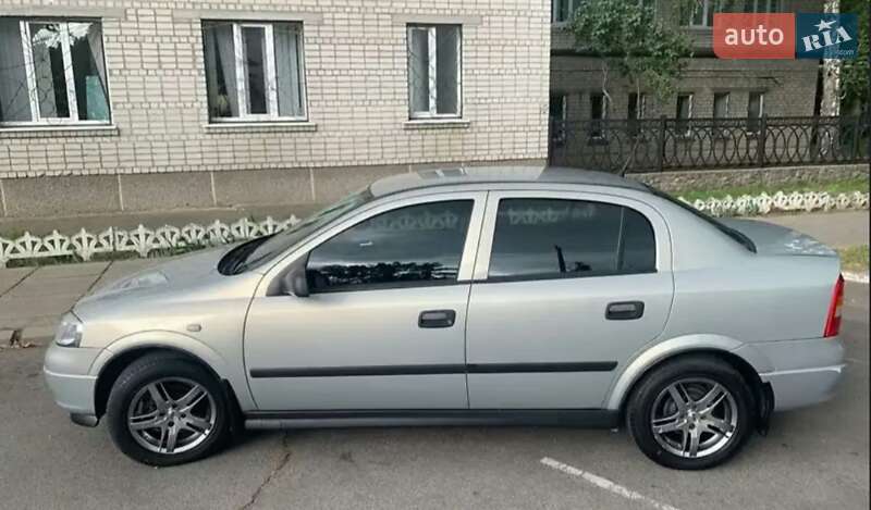 Седан Opel Astra 2007 в Кременчуці