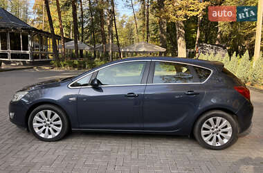 Хетчбек Opel Astra 2009 в  фото 7 Хетчбек Opel Astra 2009 в