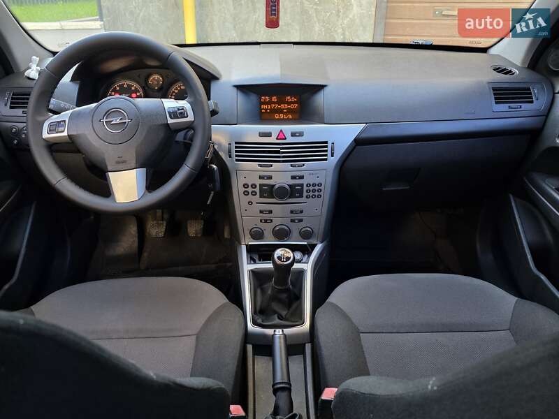 Хэтчбек Opel Astra 2012 в Тернополе фото 28 Хэтчбек Opel Astra 2012 в Тернополе