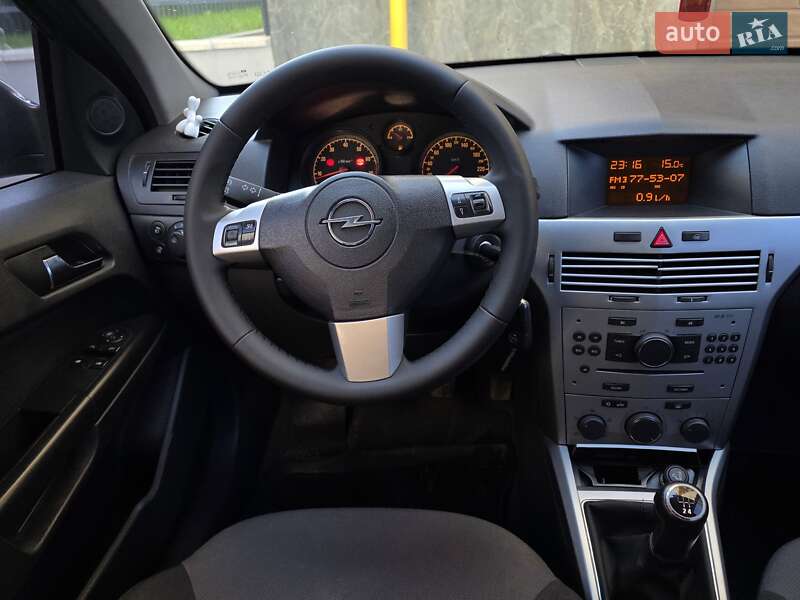 Хэтчбек Opel Astra 2012 в Тернополе фото 29 Хэтчбек Opel Astra 2012 в Тернополе