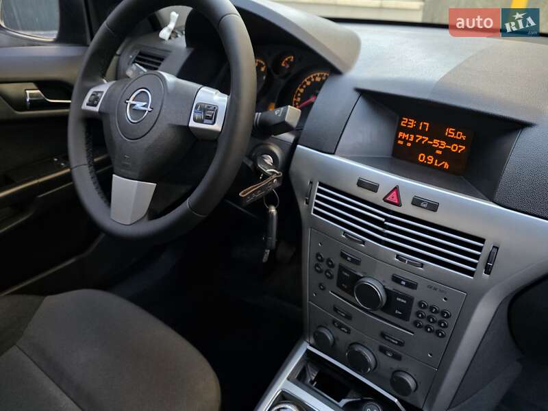 Хэтчбек Opel Astra 2012 в Тернополе фото 36 Хэтчбек Opel Astra 2012 в Тернополе