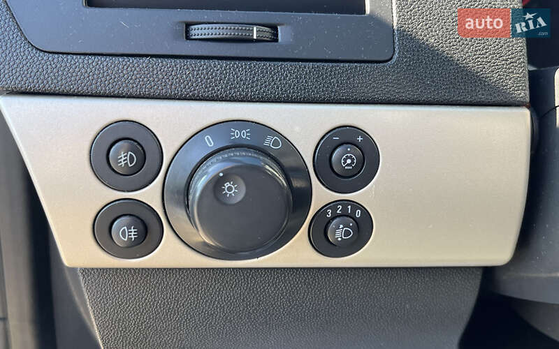 Седан Opel Astra 2008 в Стрые