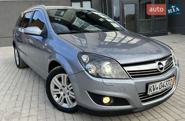 Универсал Opel Astra 2009 в Тернополе