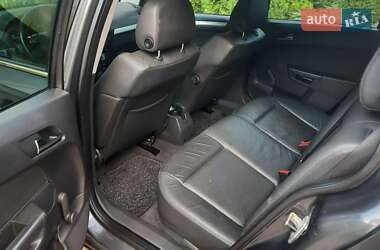 Универсал Opel Astra 2010 в 