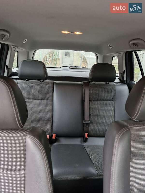 Универсал Opel Astra 2009 в Александрие фото 11 Универсал Opel Astra 2009 в Александрие