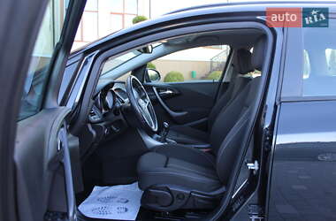 Универсал Opel Astra 2015 в 