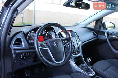 Универсал Opel Astra 2015 в 