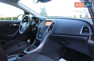 Универсал Opel Astra 2015 в 