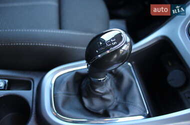 Универсал Opel Astra 2015 в 