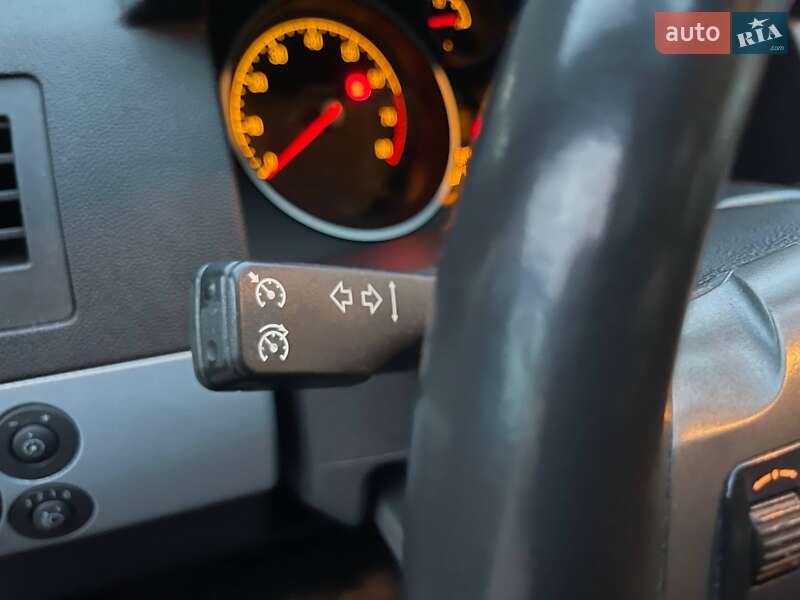 Хетчбек Opel Astra 2005 в Луцьку фото 27 Хетчбек Opel Astra 2005 в Луцьку