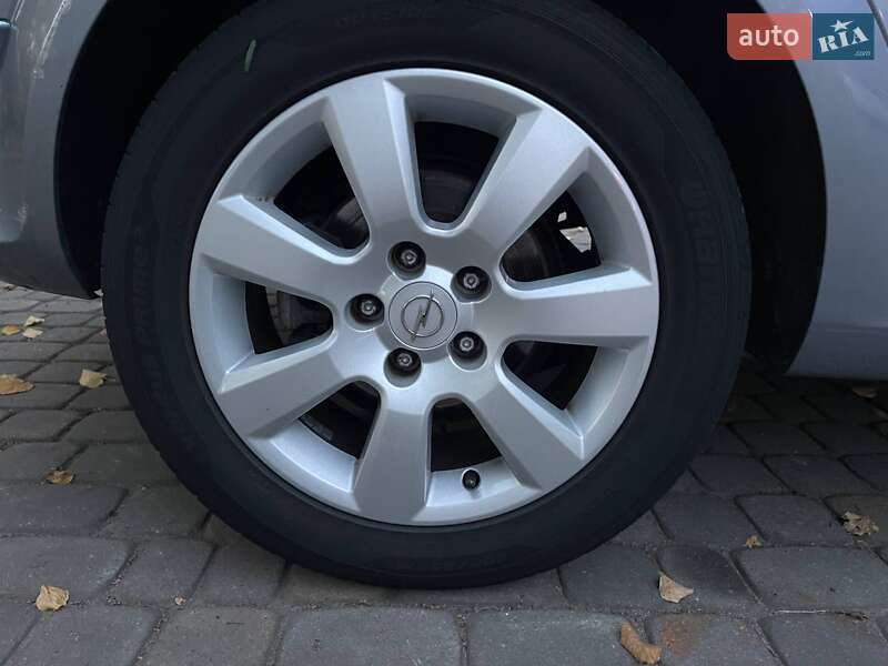 Хетчбек Opel Astra 2005 в Луцьку фото 47 Хетчбек Opel Astra 2005 в Луцьку