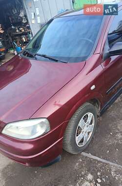 Седан Opel Astra 2003 в  фото 17 Седан Opel Astra 2003 в