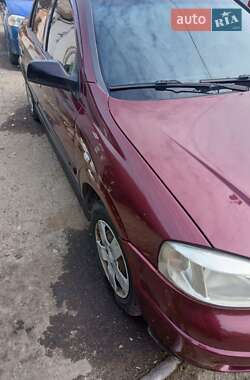 Седан Opel Astra 2003 в  фото 40 Седан Opel Astra 2003 в