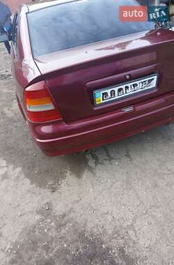 Седан Opel Astra 2003 в  фото 44 Седан Opel Astra 2003 в