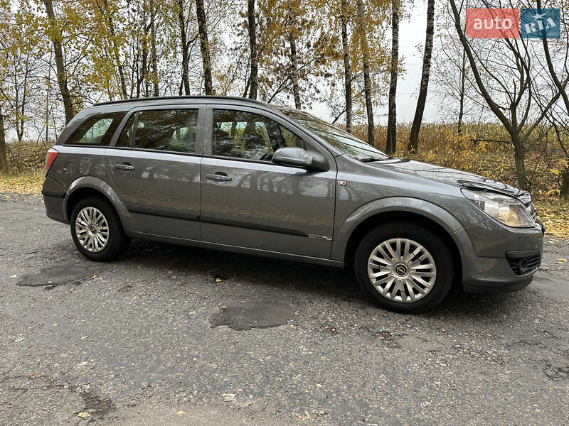 Універсал Opel Astra 2005 в Мені