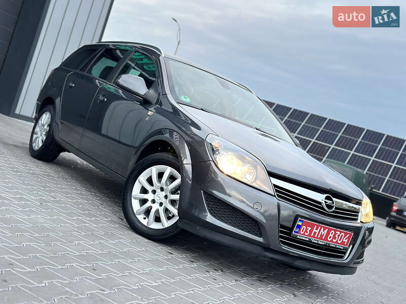 Opel Astra 2010