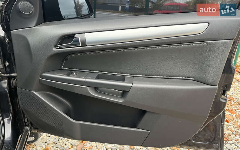 Хэтчбек Opel Astra 2010 в Коломые