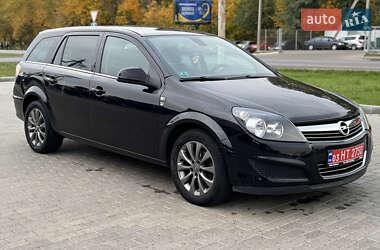Универсал Opel Astra 2010 в Луцке Универсал Opel Astra 2010 в Луцке
