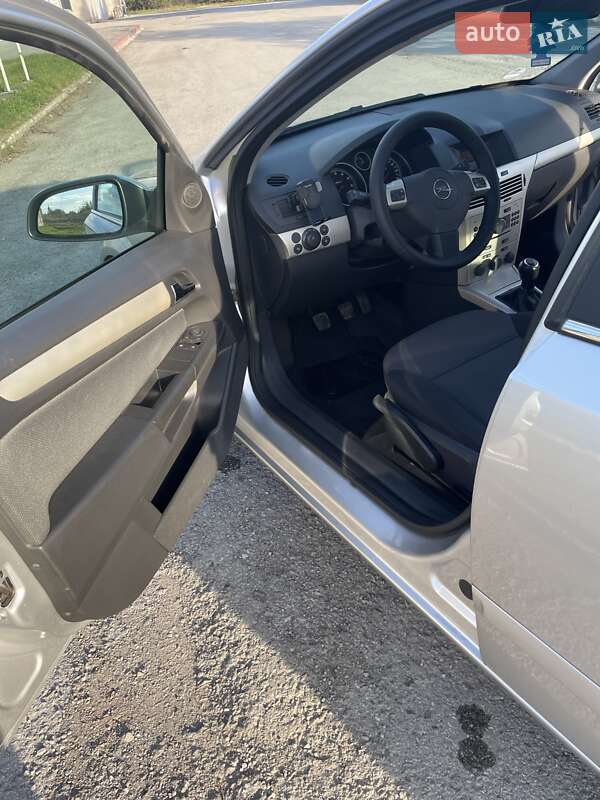 Универсал Opel Astra 2007 в Бучаче фото 10 Универсал Opel Astra 2007 в Бучаче