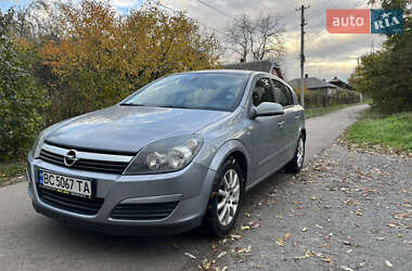 Хэтчбек Opel Astra 2004 в Стрые Хэтчбек Opel Astra 2004 в Стрые