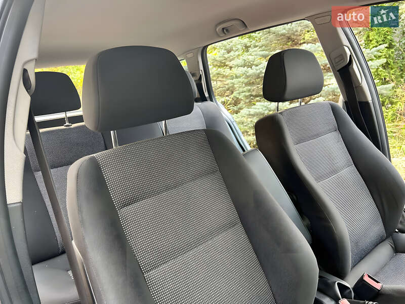 Универсал Opel Astra 2005 в Киеве