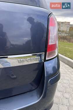 Универсал Opel Astra 2008 в 