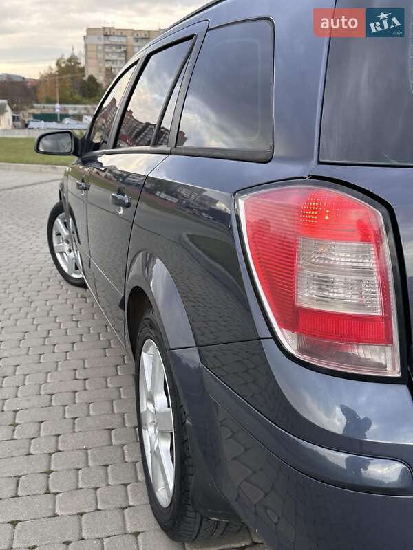 Універсал Opel Astra 2008 в Львові