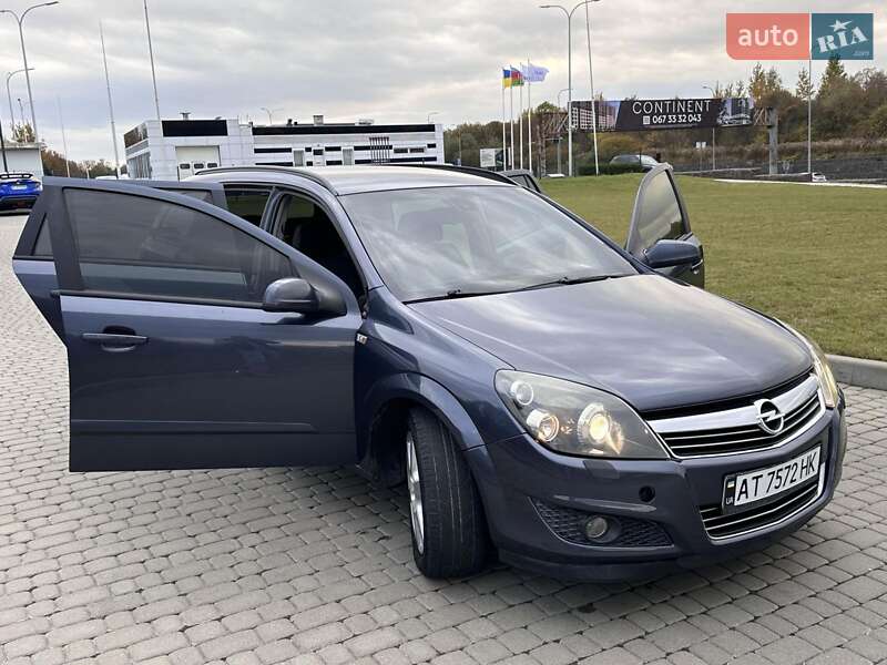 Універсал Opel Astra 2008 в Львові