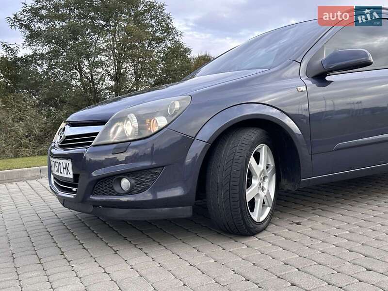 Універсал Opel Astra 2008 в Львові
