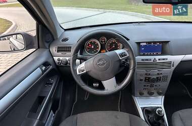 Универсал Opel Astra 2008 в 