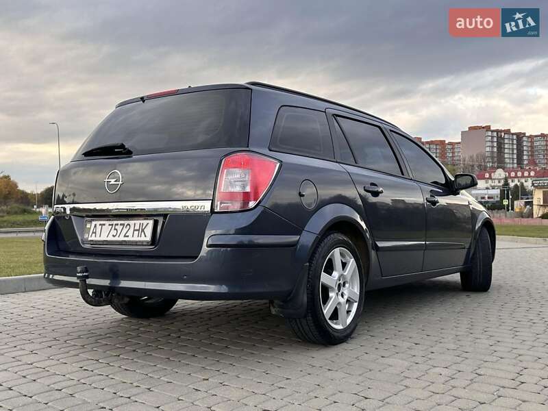 Універсал Opel Astra 2008 в Львові