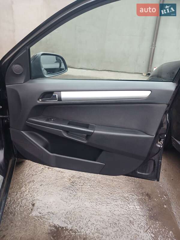 Универсал Opel Astra 2010 в Днепре фото 10 Универсал Opel Astra 2010 в Днепре