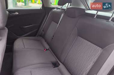 Універсал Opel Astra 2014 в 