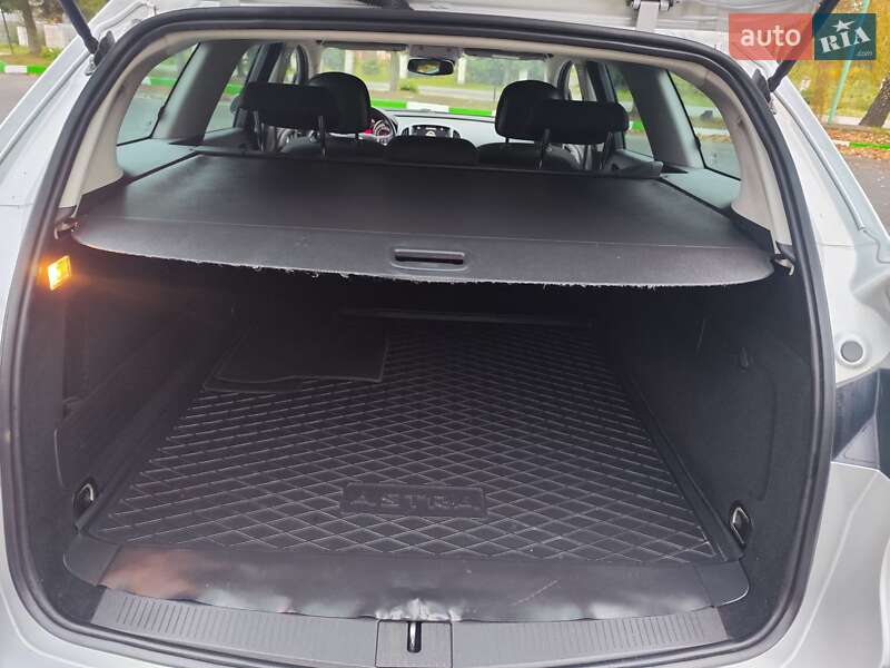 Универсал Opel Astra 2014 в Звягеле фото 36 Универсал Opel Astra 2014 в Звягеле