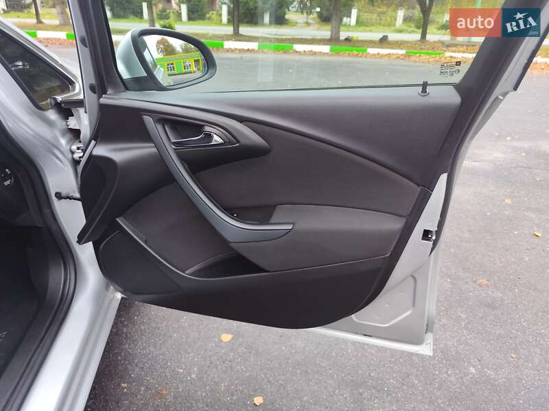 Универсал Opel Astra 2014 в Звягеле фото 45 Универсал Opel Astra 2014 в Звягеле