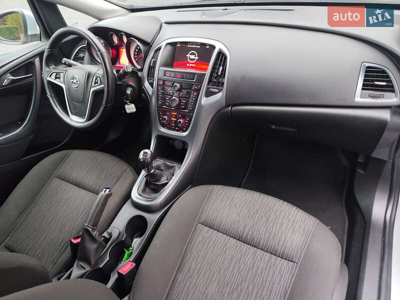 Универсал Opel Astra 2014 в Звягеле фото 44 Универсал Opel Astra 2014 в Звягеле