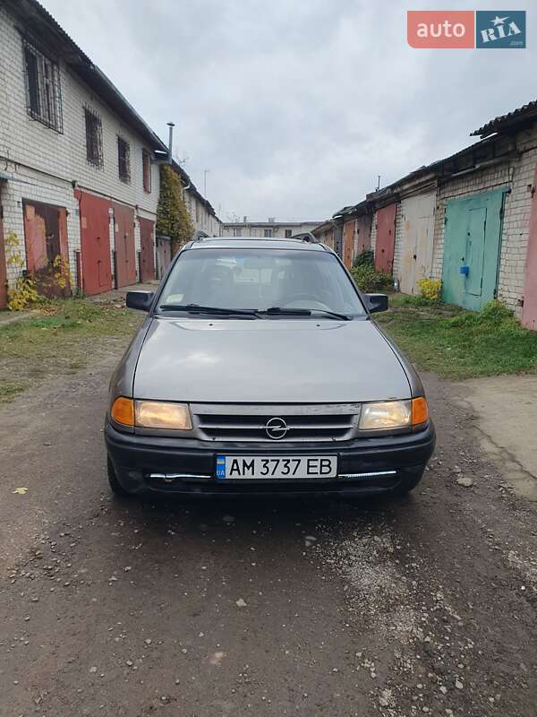 Універсал Opel Astra 1993 в Житомирі фото 3 Універсал Opel Astra 1993 в Житомирі