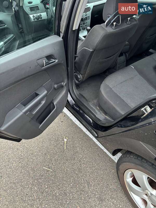 Хэтчбек Opel Astra 2005 в Киеве фото 17 Хэтчбек Opel Astra 2005 в Киеве
