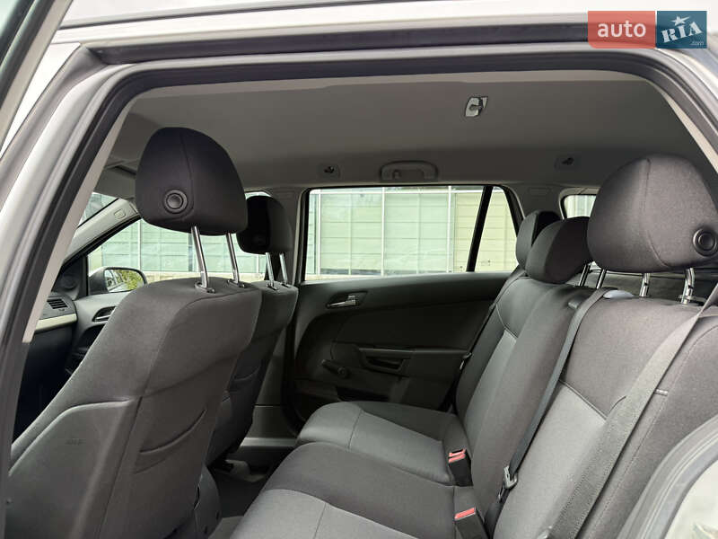 Универсал Opel Astra 2007 в Виннице