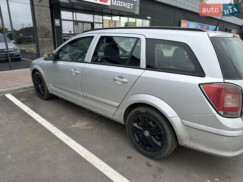 Универсал Opel Astra 2008 в Славянске