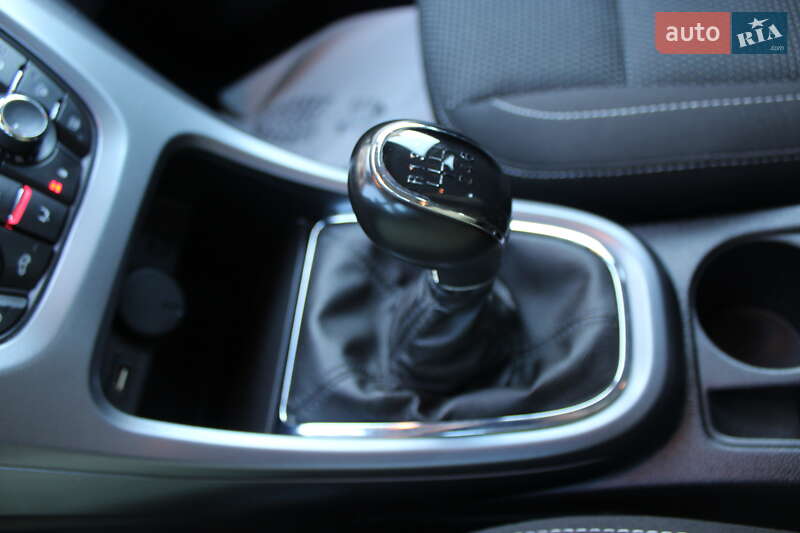 Універсал Opel Astra 2015 в Трускавці фото 70 Універсал Opel Astra 2015 в Трускавці