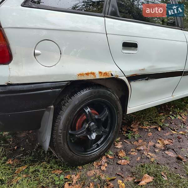 Хетчбек Opel Astra 1995 в Корсунь-Шевченківському