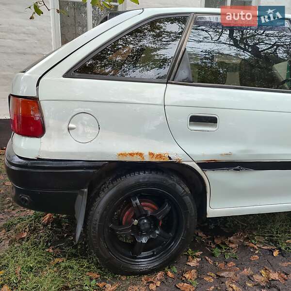 Хетчбек Opel Astra 1995 в Корсунь-Шевченківському