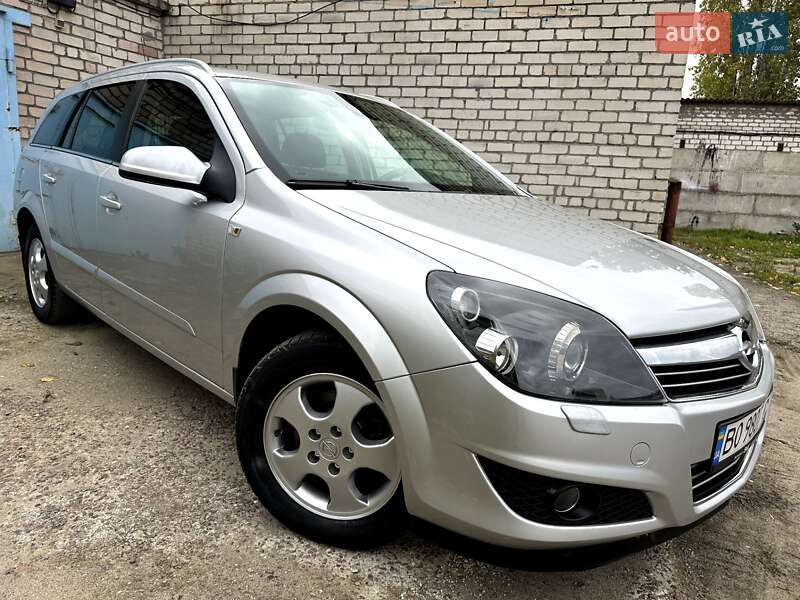 Универсал Opel Astra 2009 в Николаеве