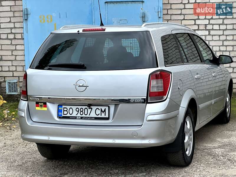 Универсал Opel Astra 2009 в Николаеве