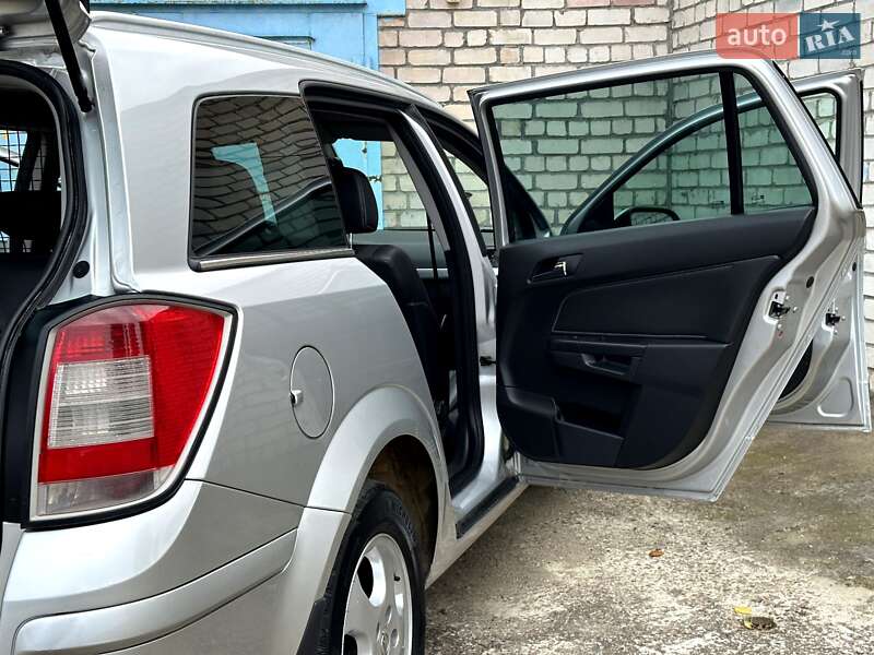 Универсал Opel Astra 2009 в Николаеве